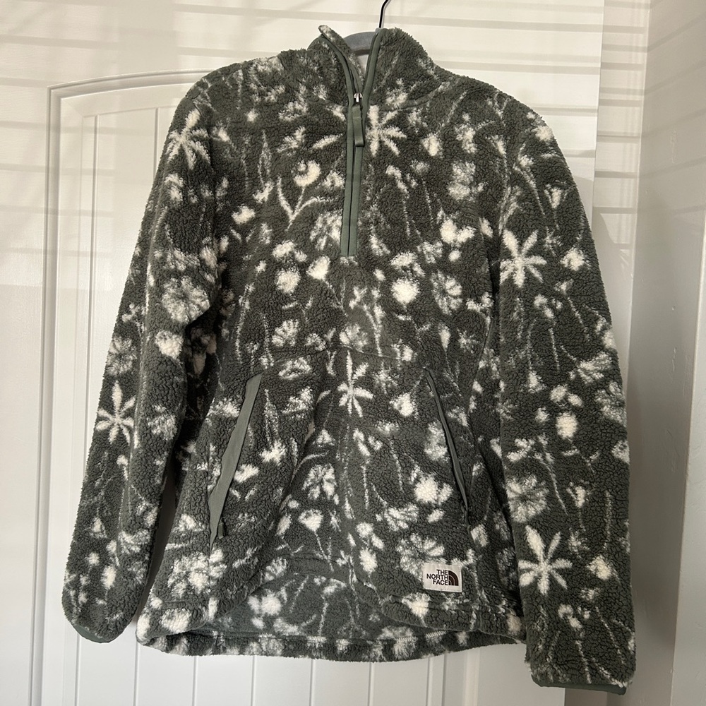 North Face Women’s Green Quarter Zip